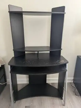 Computer Desk with 5 shelves