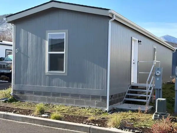 Lovely In Park Newer Manufactured Home