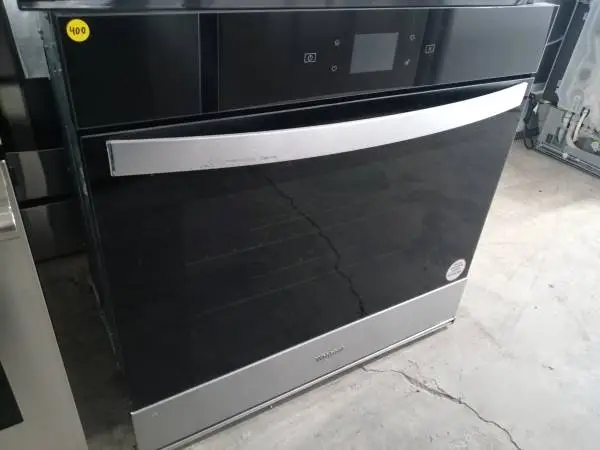 ★Whirlpool 30 stainless and black single wall oven