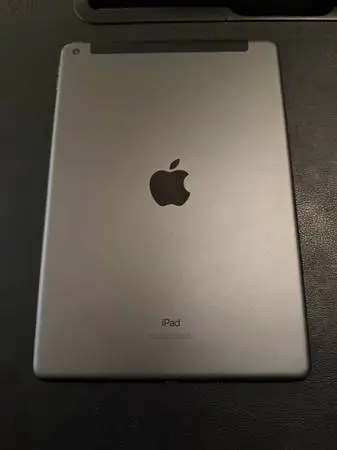 iPad 9th 64GB Cellular Unlocked