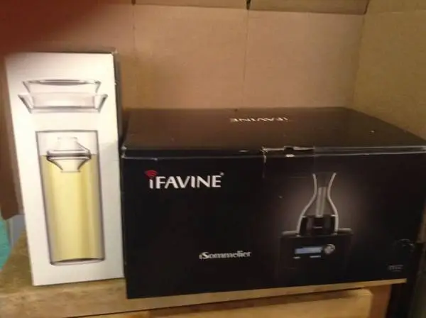 IiFavine Electric Wine iSommelier New in Box + Extra