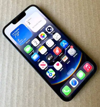 Apple iPhone 16e (128 GB) Black - 100% Battery - Boost Mobile