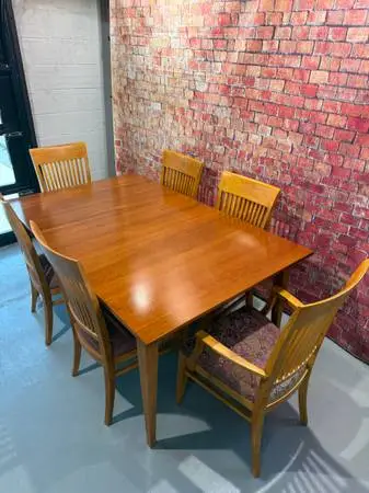 FREE DELIVERY - Ethan Allen Dining Table & 6 Chairs