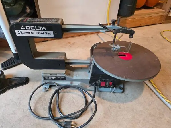 Delta 40-560 2 Speed 16 Scroll Saw