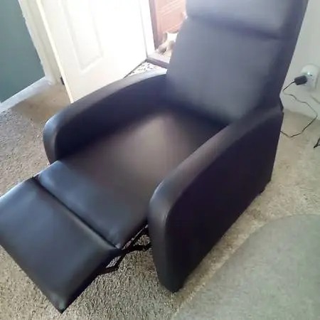 Recliner, like new just paid 200.00