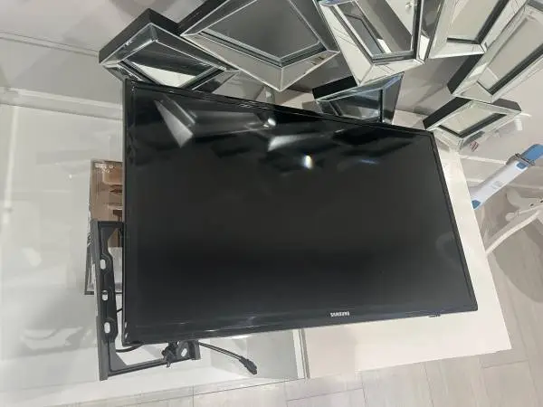 32 inch tv