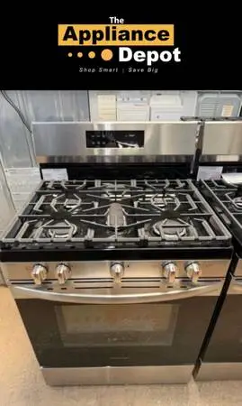 New Frigidaire Gas Range #011