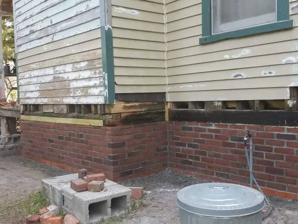MASONRY RESTORATION: FOUNDATIONS, CHIMNEYS, STAIRS, WALLS, ETC...