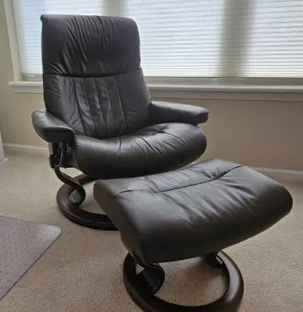 Ekornes Stressless Leather Recliner & Ottoman