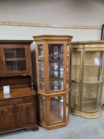 Oak Wood Glass Front Corner Curio Cabinet #527-9