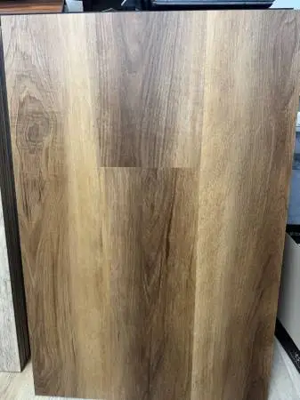 Waterproof Luxury Vinyl Plank Flooring for Sale $2.77 per SQ FT