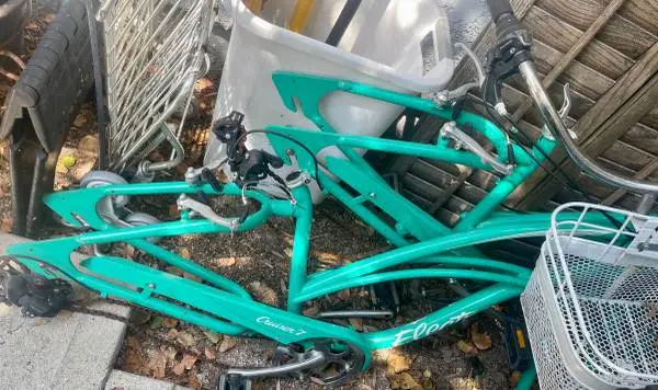 Bike parts (two cruisers)