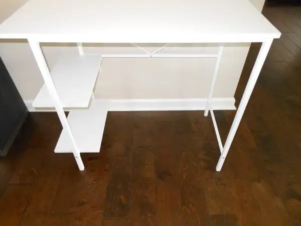 White Desk New Excellent Condition