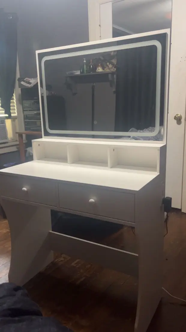 white makeup vanity
