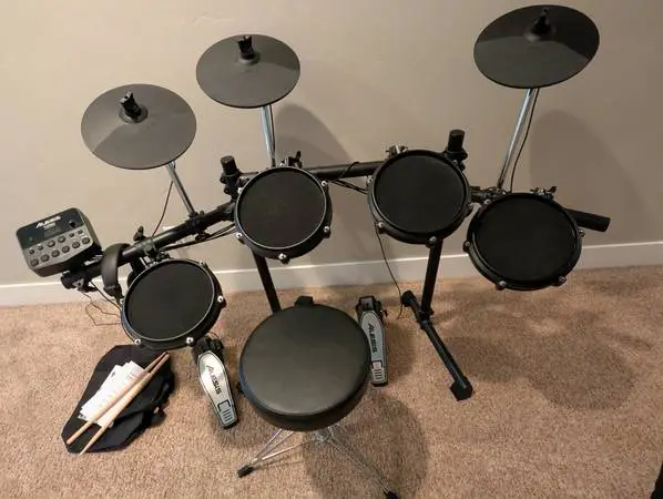 Electronic Drum Set