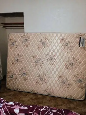 Resttonic Supreme Queen firm mattress
