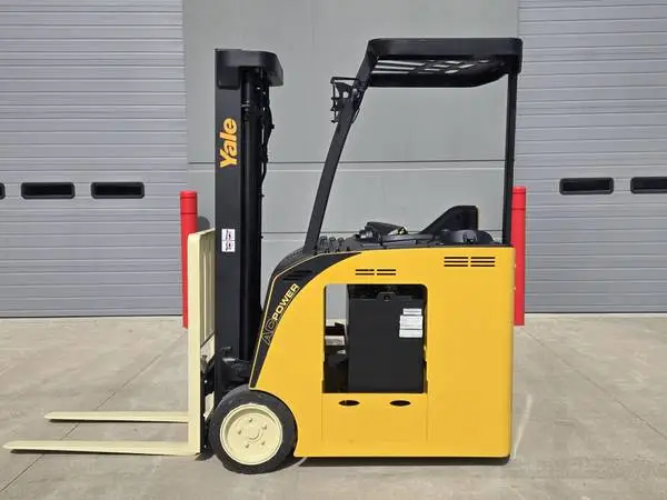 ELECTRIC STAND UP END CONTROL FORKLIFT 2020 YALE ESC040ADN36TE088