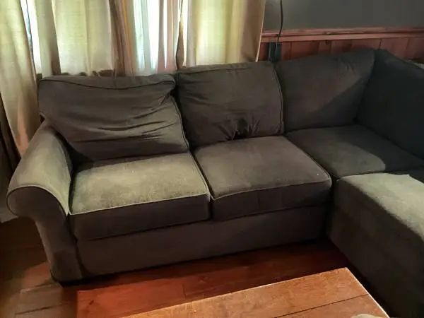 Really Nice Sectional Couch / Really Comfortable!