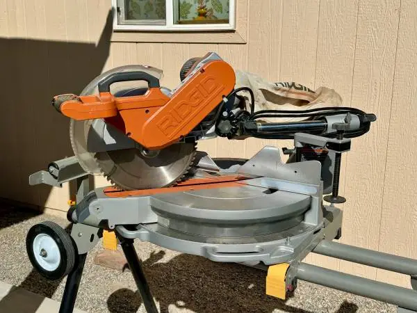 12 Ridgid sliding compound miter saw w/portable stand