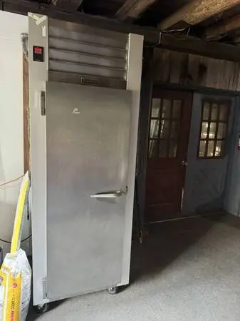 Traulsen Refrigerator Restaurant Commercial sell or trade