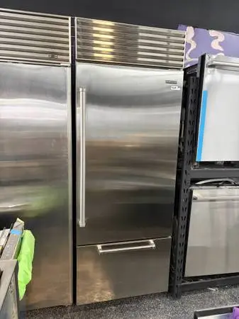 Stainless Steel Built-In 30 Inch Refrigerator