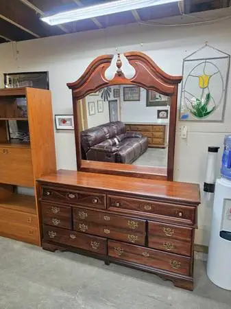 Seven Drawer Wide Mahogany Wood Dresser with Mirror #527-17