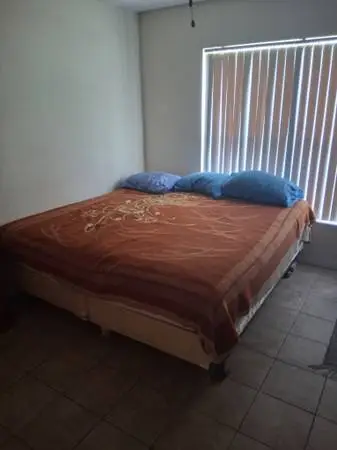 King size bed