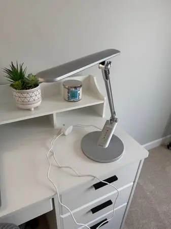 Desk lamp