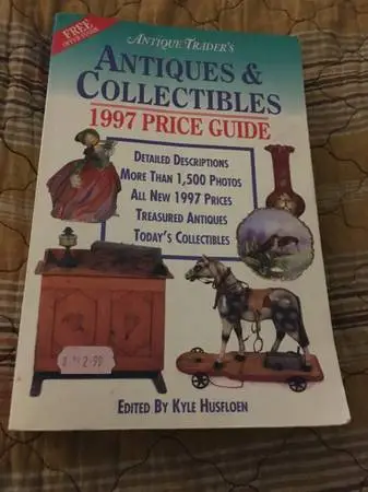 Vintage antique book 📚