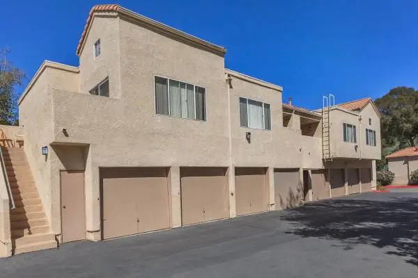 3/BD 2/BA, Pantry, Private Balcony or Patio