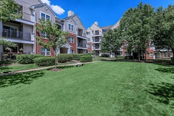1/BD 1/BA, Cable Ready, Situated in Alexandria!
