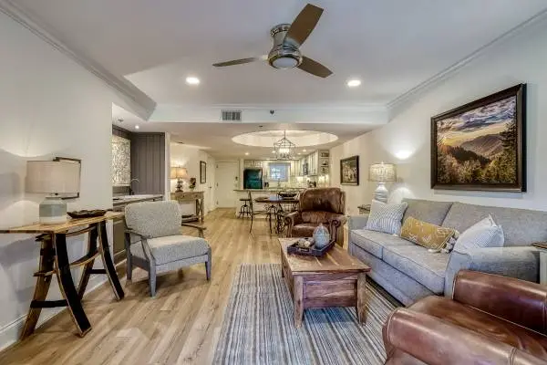 **LAST MINUTE DEAL July 27th - $149 - 2/2 Slps 6-GATLINBURG Creekside