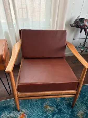 Furniture: Mid Century Modern Chairs 2 Available