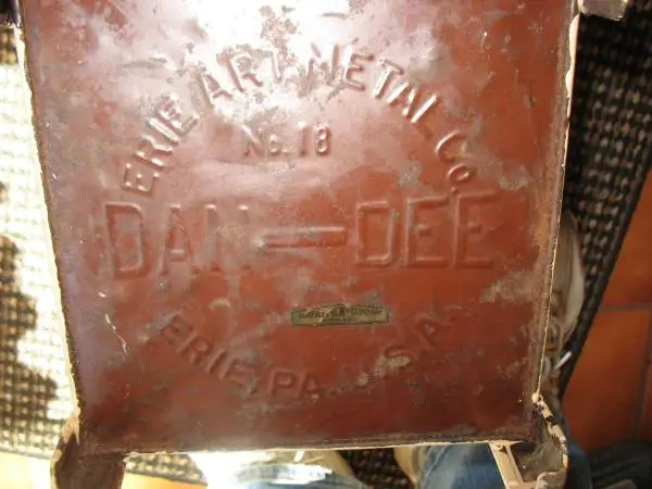 Erie Art Metal trash can