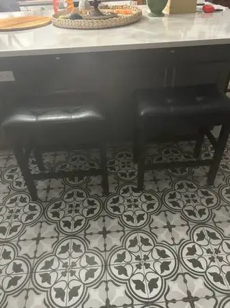 4 Black Madison Barstools