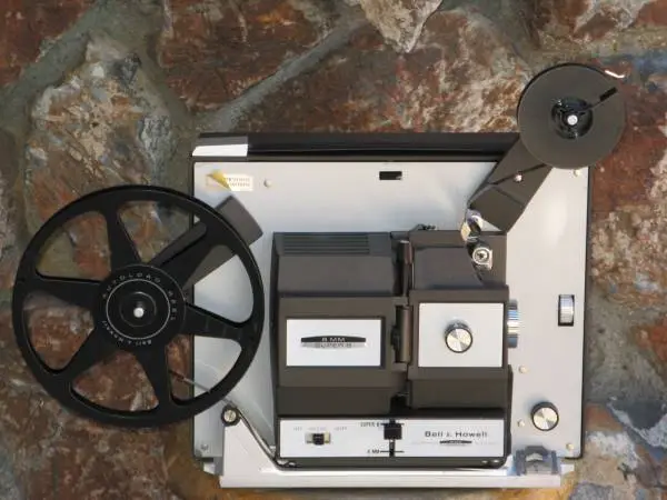 Bell & Howell Dual 8MM Movie Projector Super 8 Film Converter editor