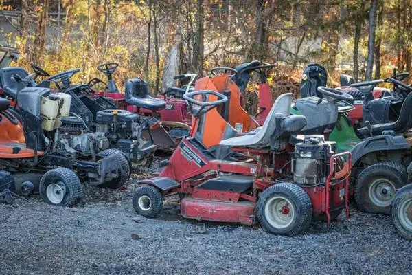 Looking for junk riding mowers tractors log splitters removal free