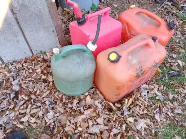 Gas cans