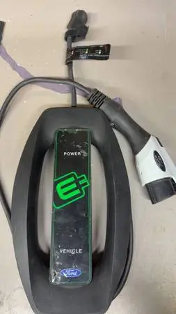 Ford Electric Vehicle Power Charger FM58-10B706-AJ Type 3 Charging Ind
