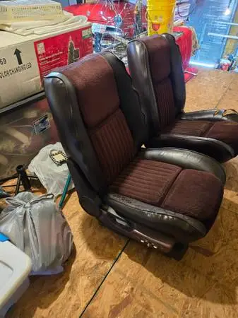 ELECTRIC BUCKET SEATS