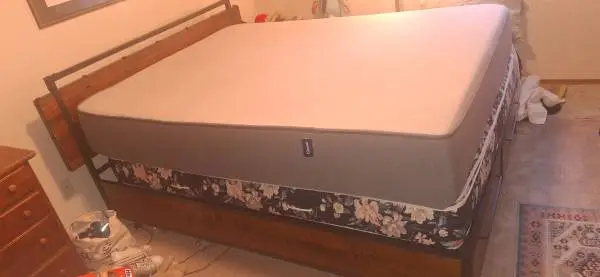 Dania queen size bed, like new with storage drawers