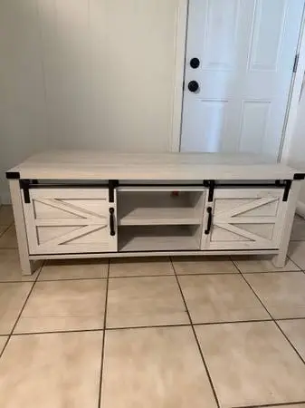Living room table/under tv table