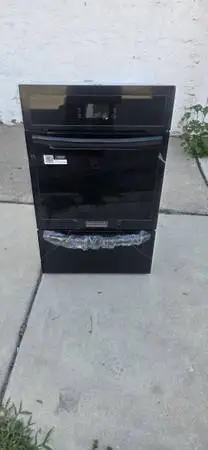 New 24 has wall oven