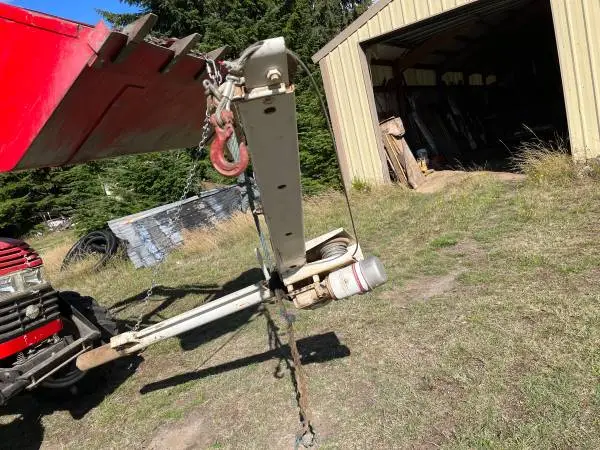 Service Boom Crane