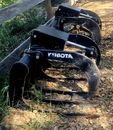 Kubota 80 Grapple Bucket