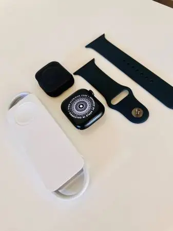 Apple Watch Series 8 45mm, GPS & Unlocked Cellular! like New!!