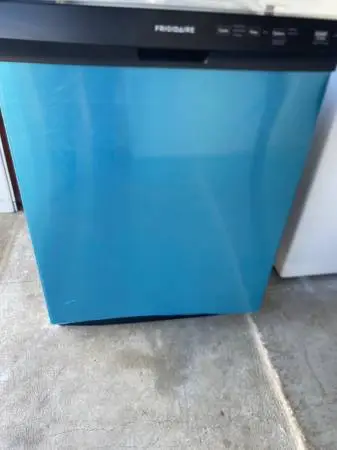 Frigidaire Dishwasher New!      $299