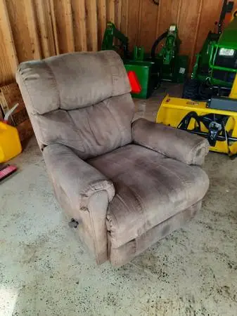 Recliner chair