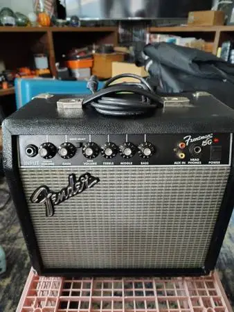 Fender Frontman 15G
