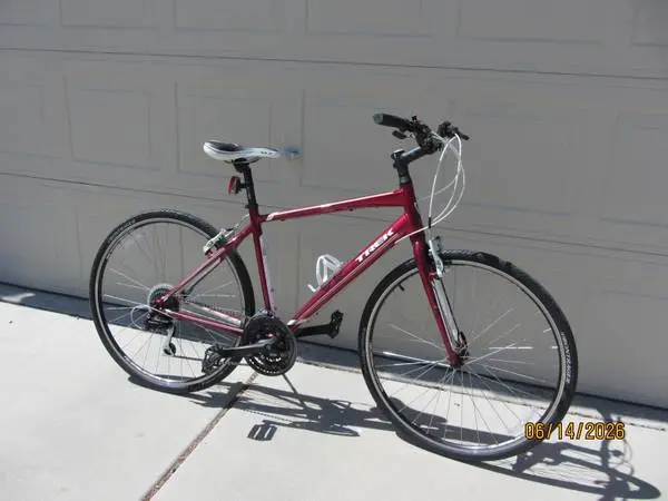 Trek FX-7 Hybrid Bike